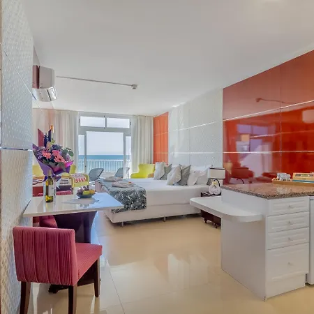 酒店 Monicca Collection Suites&resi 4*