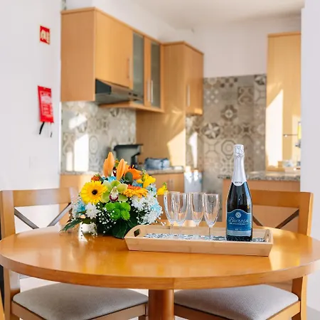 호텔 Monicca Collection Suites&resi