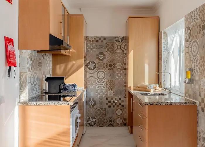 Monicca Collection Suites&resi