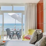 Monicca Collection Suites&resi
