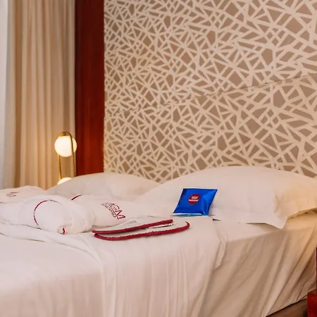 Monicca Collection Suites&resi 阿尔布费拉