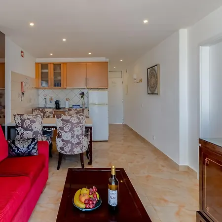 فندق Monicca Collection Suites&resi