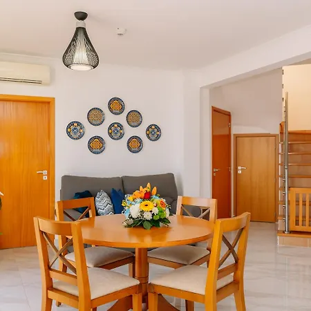 فندق Monicca Collection Suites&resi 4*