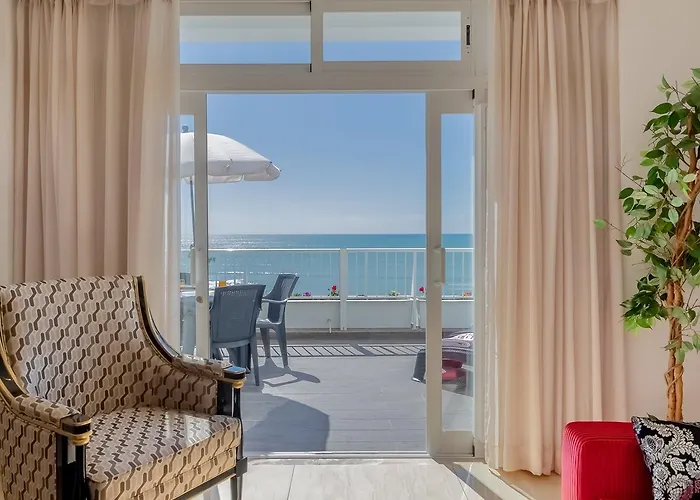 Monicca Collection Suites&resi 酒店 阿尔布费拉