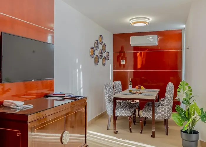 Monicca Collection Suites&resi 酒店 4*