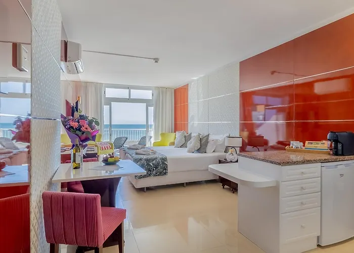 فندق Monicca Collection Suites&resi 4*