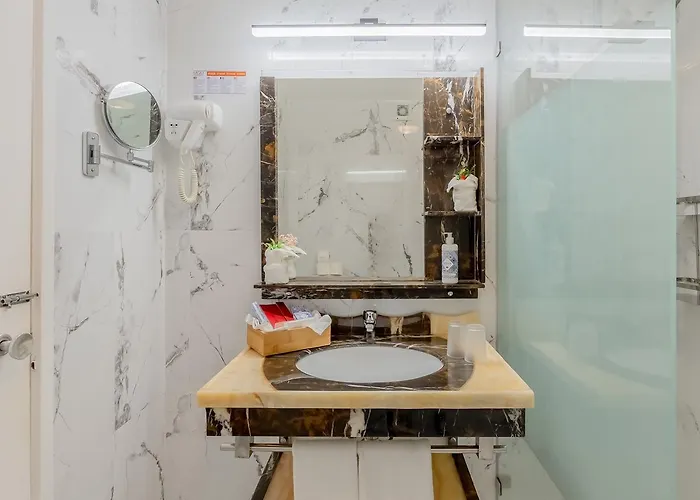 酒店 Monicca Collection Suites&resi 阿尔布费拉