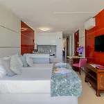 Szálloda Monicca Collection Suites&resi 4*